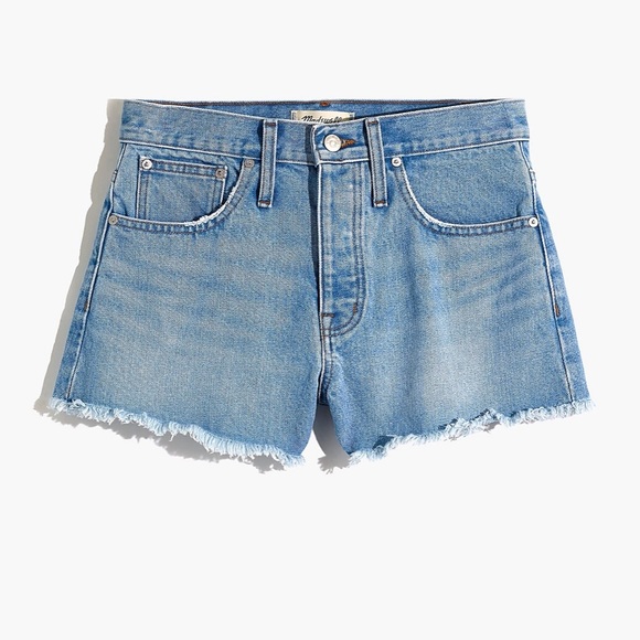 Madewell Relaxed Denim Blue Jean Shorts in Dunwoody Light Wash - Picture 5 of 8